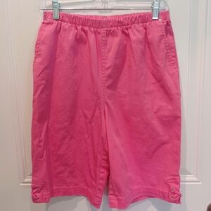 NWOT DENIM & CO SIZE SMALL PINK COTTON DENIM BERMUDA SHORTS!